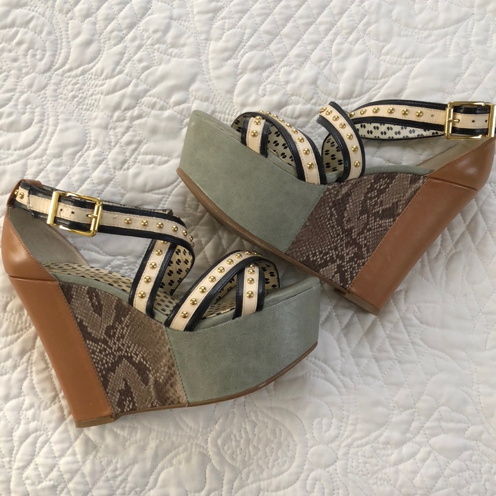 Jessica Simpson Wedges